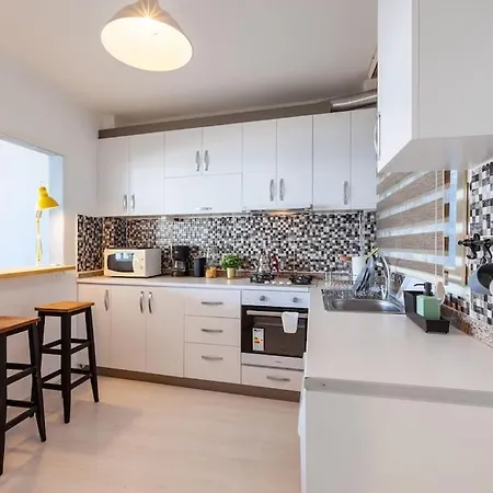 Cihangir Apartmenst *